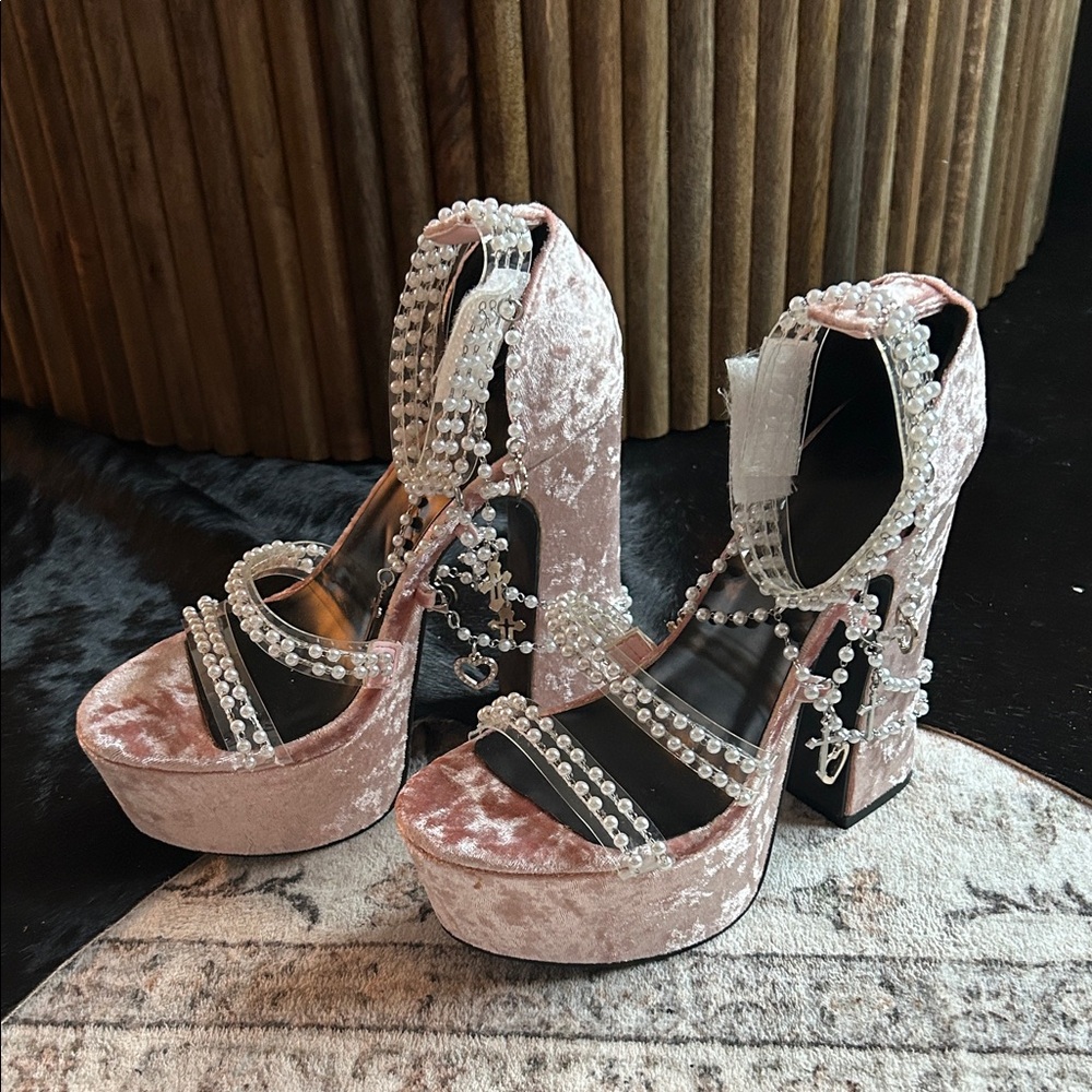 NWT Dolls Kill HOLY REVELATION PLATFORM HEELS in PINK by SUGAR THRILLZ Size 8